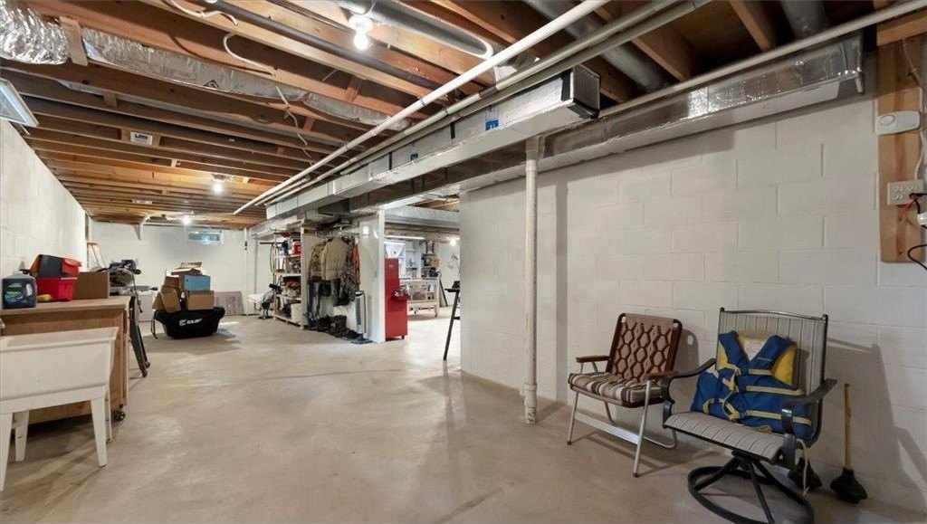 Saint Cloud, Minnesota, 56301, United States, 2 Bedrooms Bedrooms, ,3 BathroomsBathrooms,Residential,For Sale,1978189