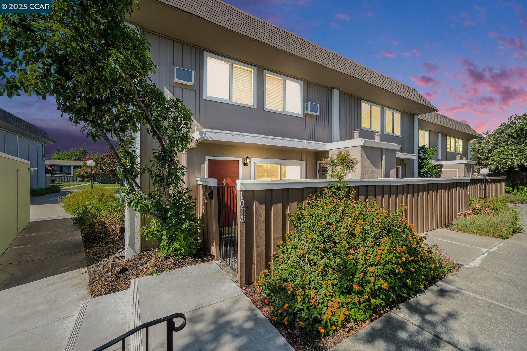 Concord, California, 94518, United States, 3 Bedrooms Bedrooms, ,2 BathroomsBathrooms,Residential,For Sale,1903400
