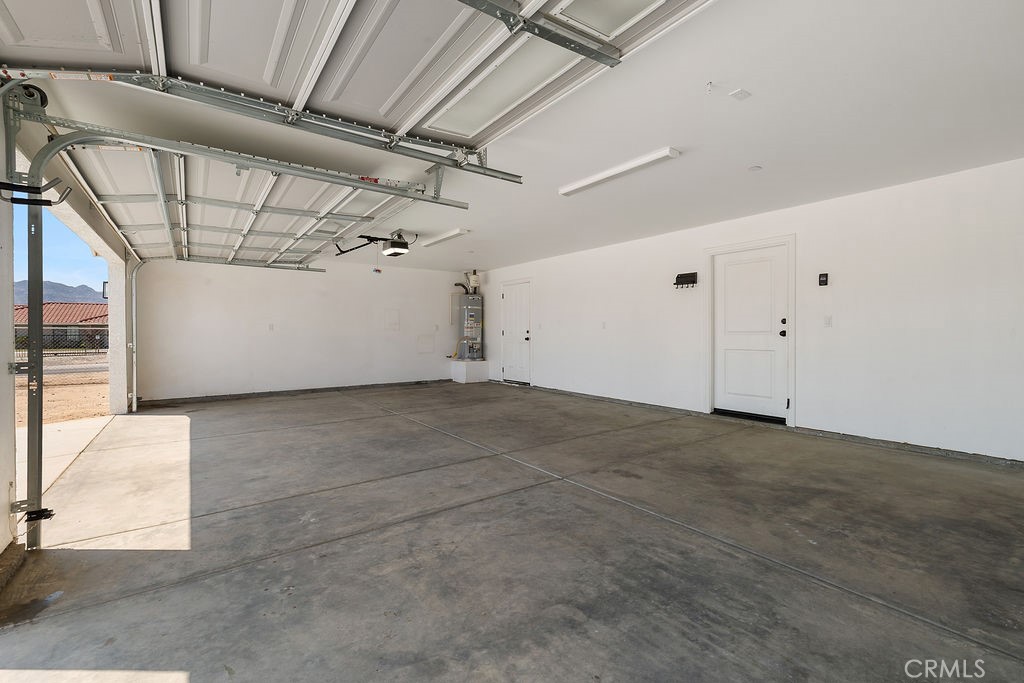 Hesperia, California, 92345, United States, 4 Bedrooms Bedrooms, ,3 BathroomsBathrooms,Residential,For Sale,1937064