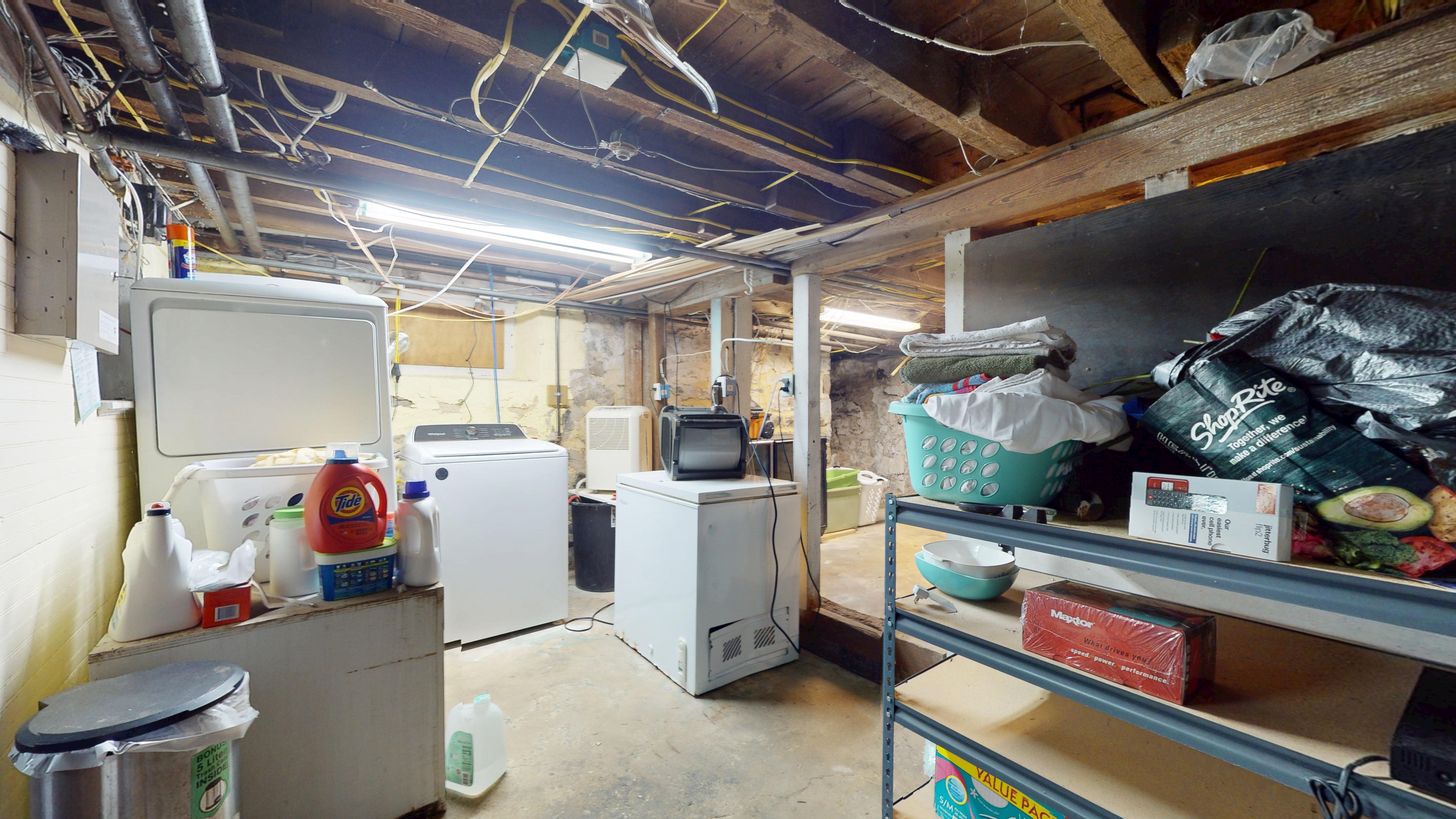 Absecon, New Jersey, 08201, United States, 7 Bedrooms Bedrooms, ,4 BathroomsBathrooms,Residential,For Sale,1974991