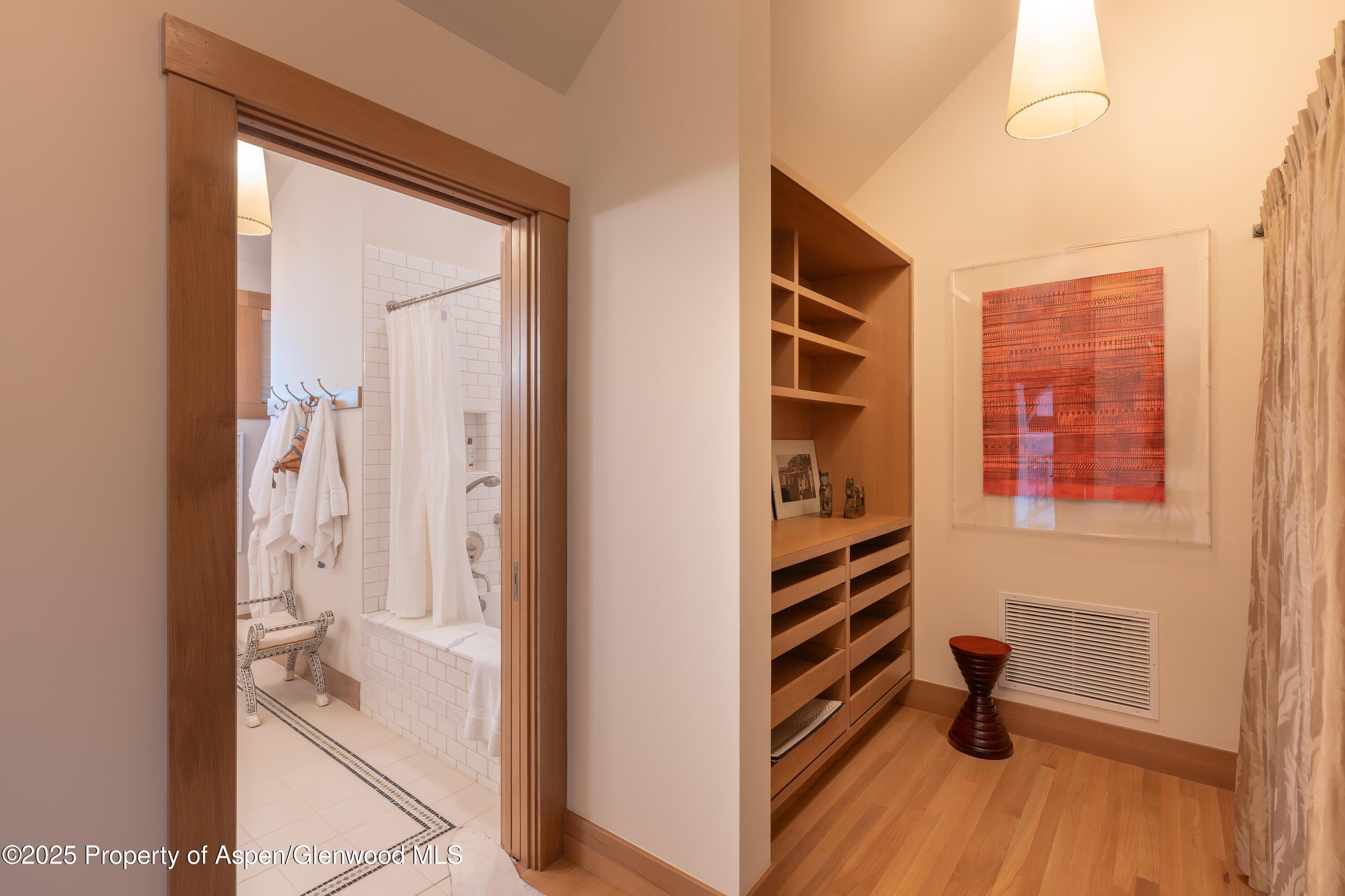 Woody Creek, Colorado, 81656, United States, 6 Bedrooms Bedrooms, ,7 BathroomsBathrooms,Residential,For Sale,1901521
