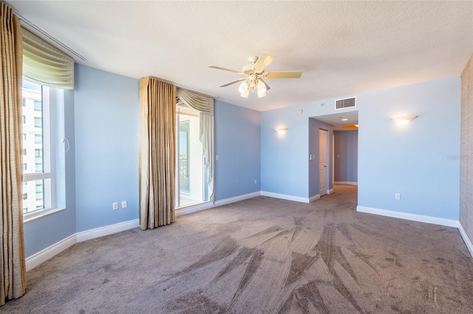 CLEARWATER BEACH, Florida, 33767, United States, 3 Bedrooms Bedrooms, ,3 BathroomsBathrooms,Residential,For Sale,2013097