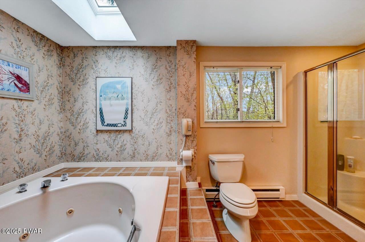 Lords Valley, Pennsylvania, 18428, United States, 5 Bedrooms Bedrooms, ,3 BathroomsBathrooms,Residential,For Sale,1977416