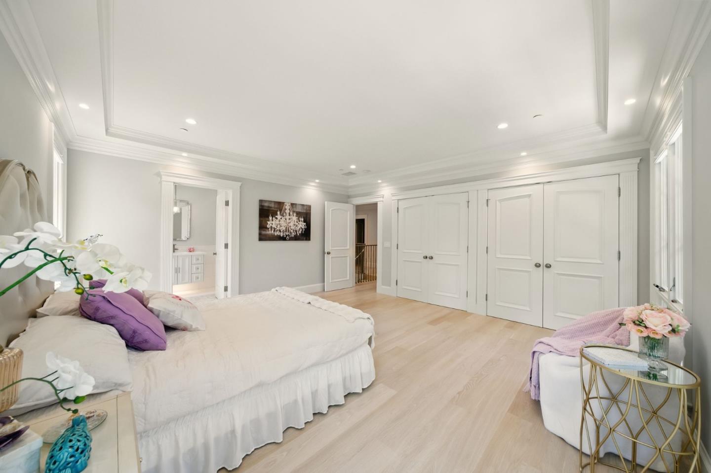 San Mateo, California, 94402, United States, 4 Bedrooms Bedrooms, ,6 BathroomsBathrooms,Residential,For Sale,1836989