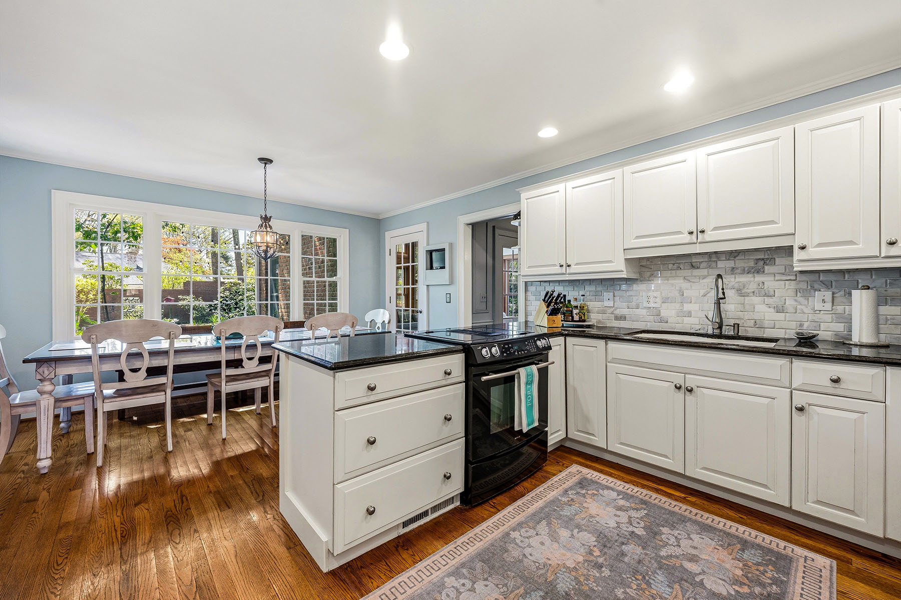  HENDERSONVILLE - 物件實景