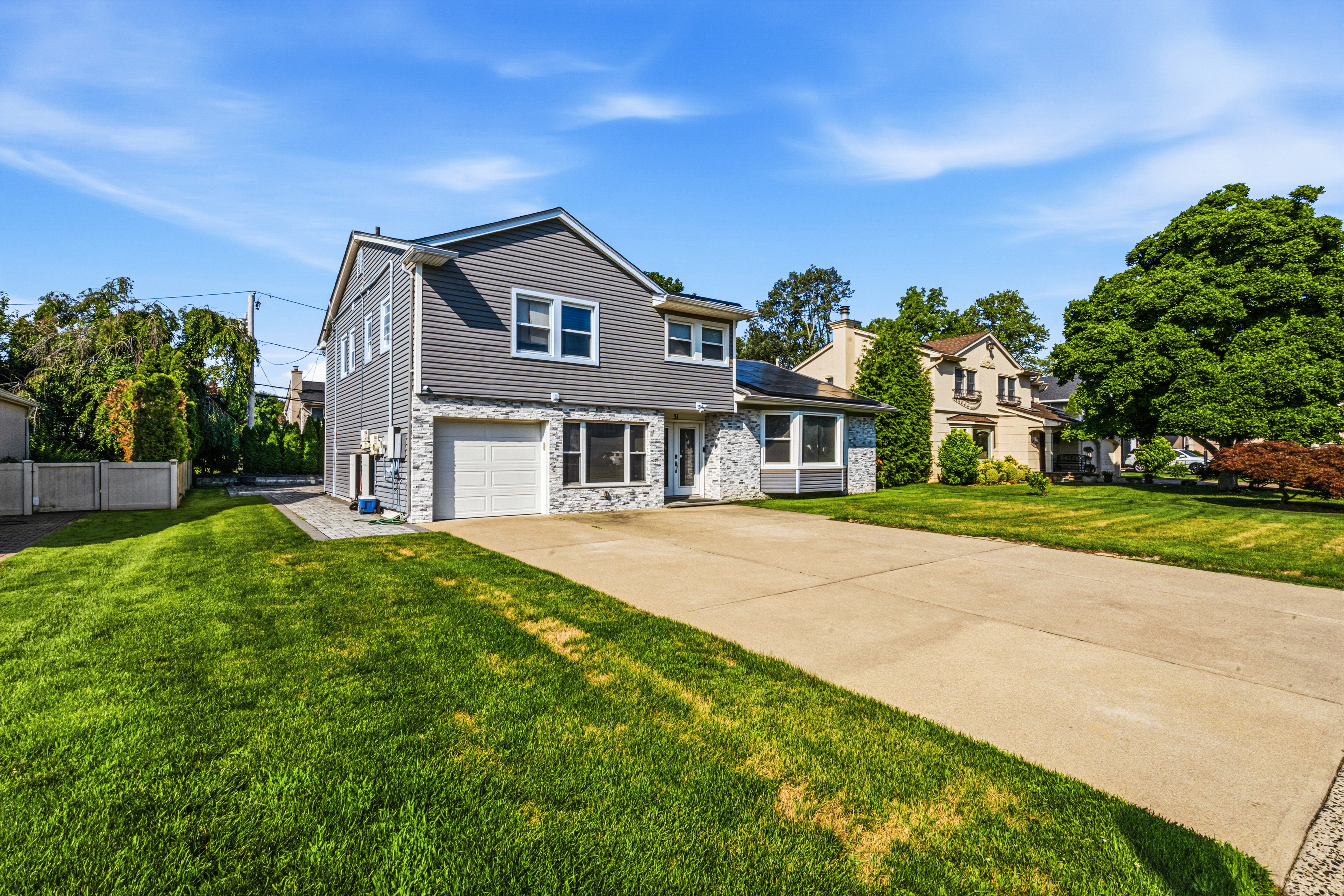 31 Sutton Hill Lane, Manhasset Hills, NY, 11040 - 物件實景