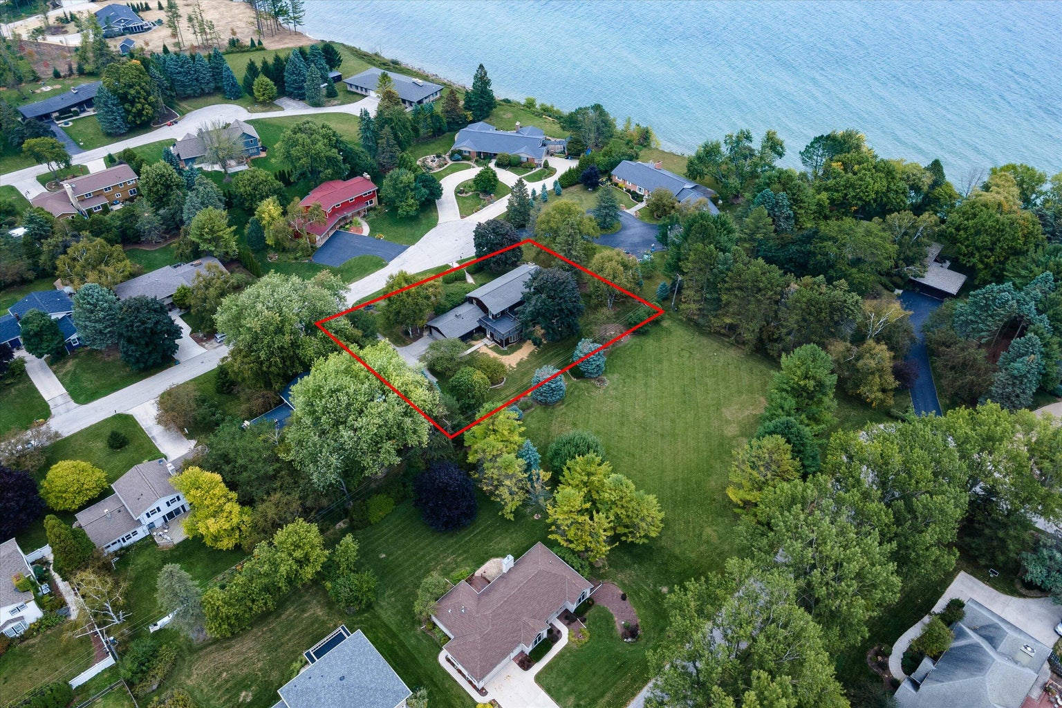 Sheboygan, Wisconsin, 53083, United States, 4 Bedrooms Bedrooms, ,4 BathroomsBathrooms,Residential,For Sale,1904520