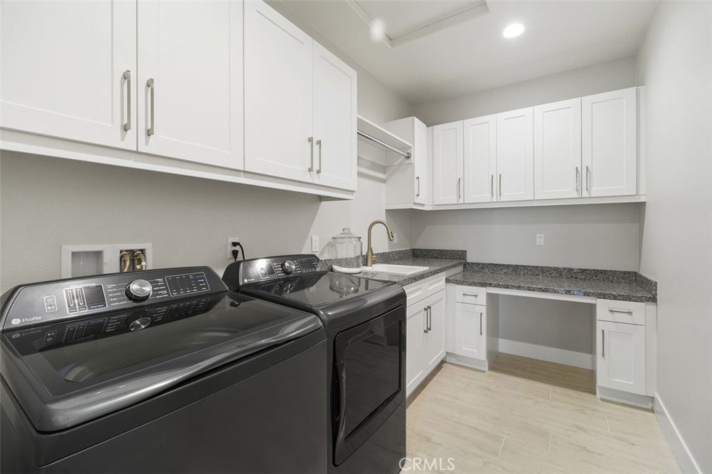 Indio, California, 92201, United States, 2 Bedrooms Bedrooms, ,3 BathroomsBathrooms,Residential,For Sale,1919673