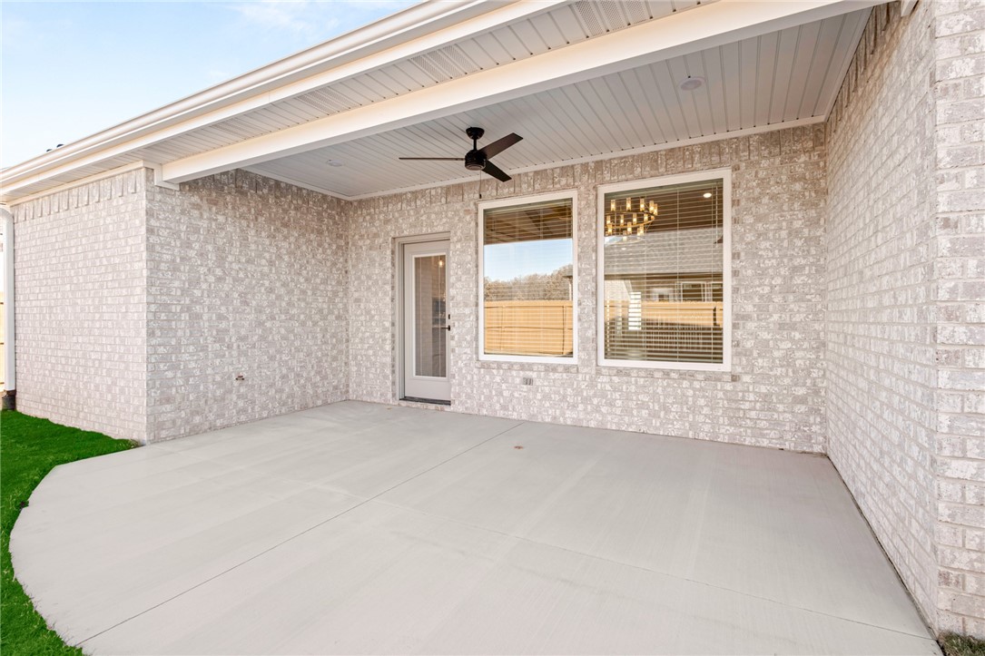 Centerton, Arkansas, 72719, United States, 4 Bedrooms Bedrooms, ,4 BathroomsBathrooms,Residential,For Sale,1991183