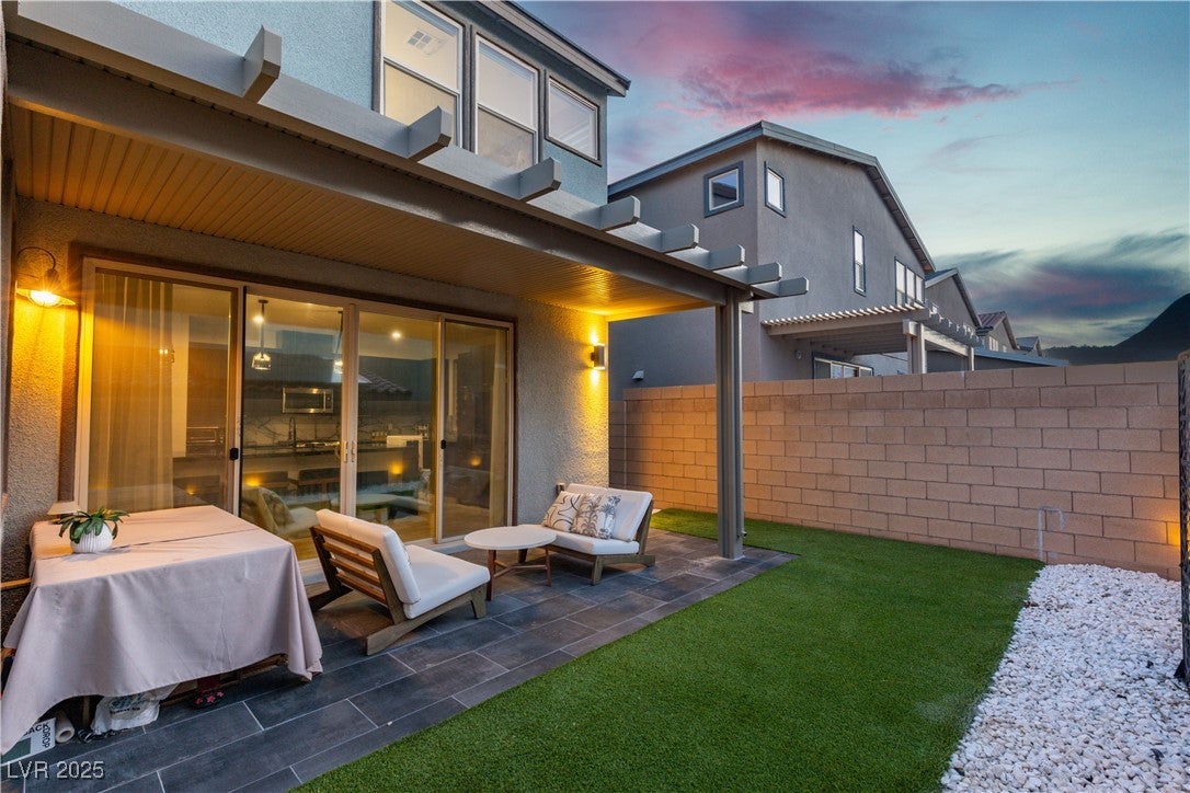 Henderson, Nevada, 89044, United States, 4 Bedrooms Bedrooms, ,2 BathroomsBathrooms,Residential,For Sale,1978774