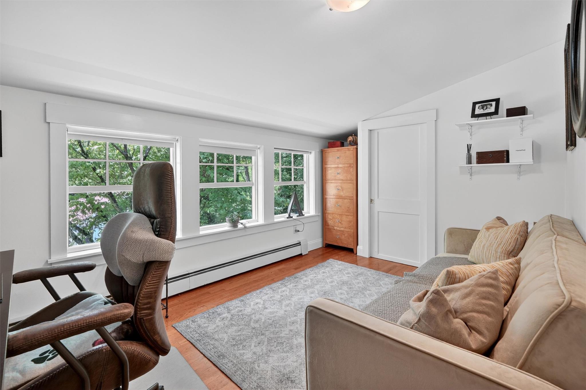 Airmont, New York, 10901, United States, 5 Bedrooms Bedrooms, ,3 BathroomsBathrooms,Residential,For Sale,1868827