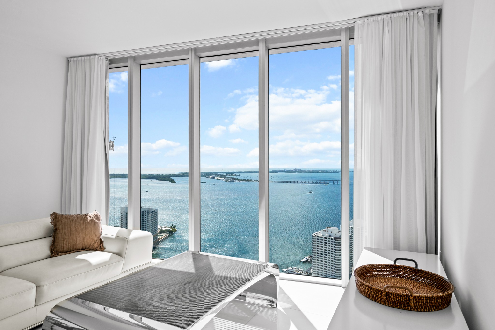  485 Brickell Ave, Miami, FL, 33131 - 物件實景