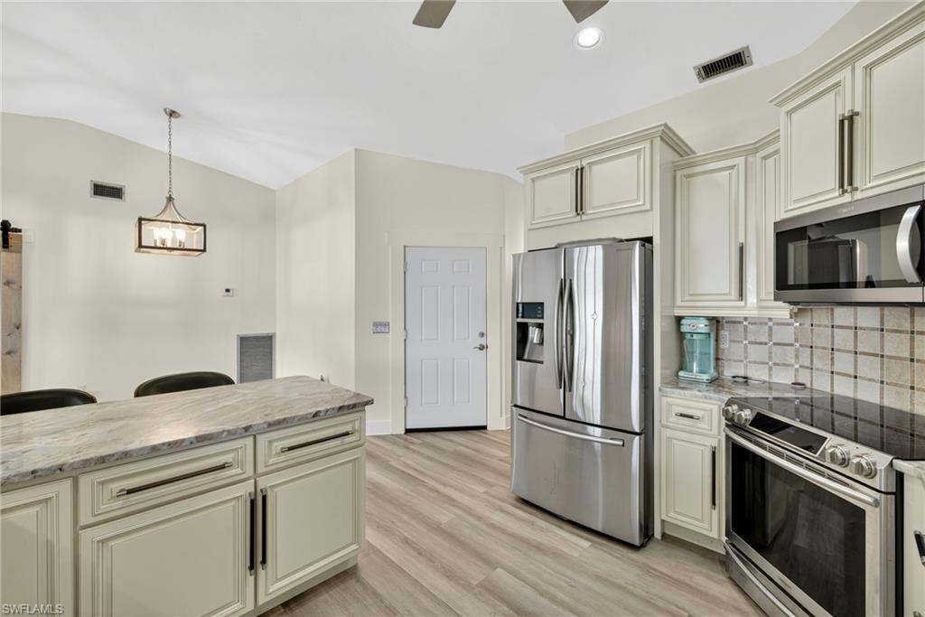 North Fort Myers, Florida, 33917, United States, 3 Bedrooms Bedrooms, ,2 BathroomsBathrooms,Residential,For Sale,1966159