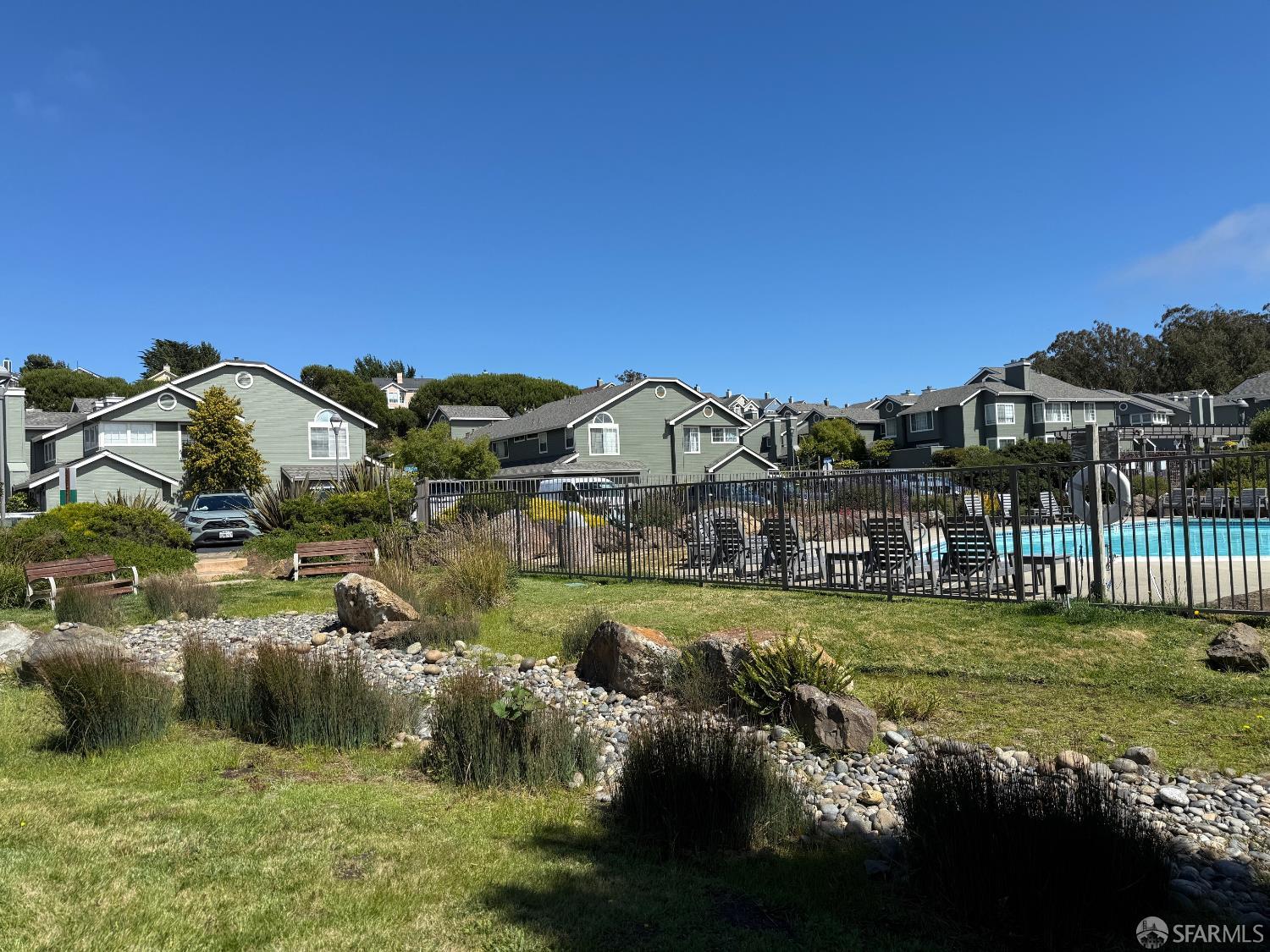 Daly City, California, 94014, United States, 2 Bedrooms Bedrooms, ,3 BathroomsBathrooms,Residential,For Sale,1938525