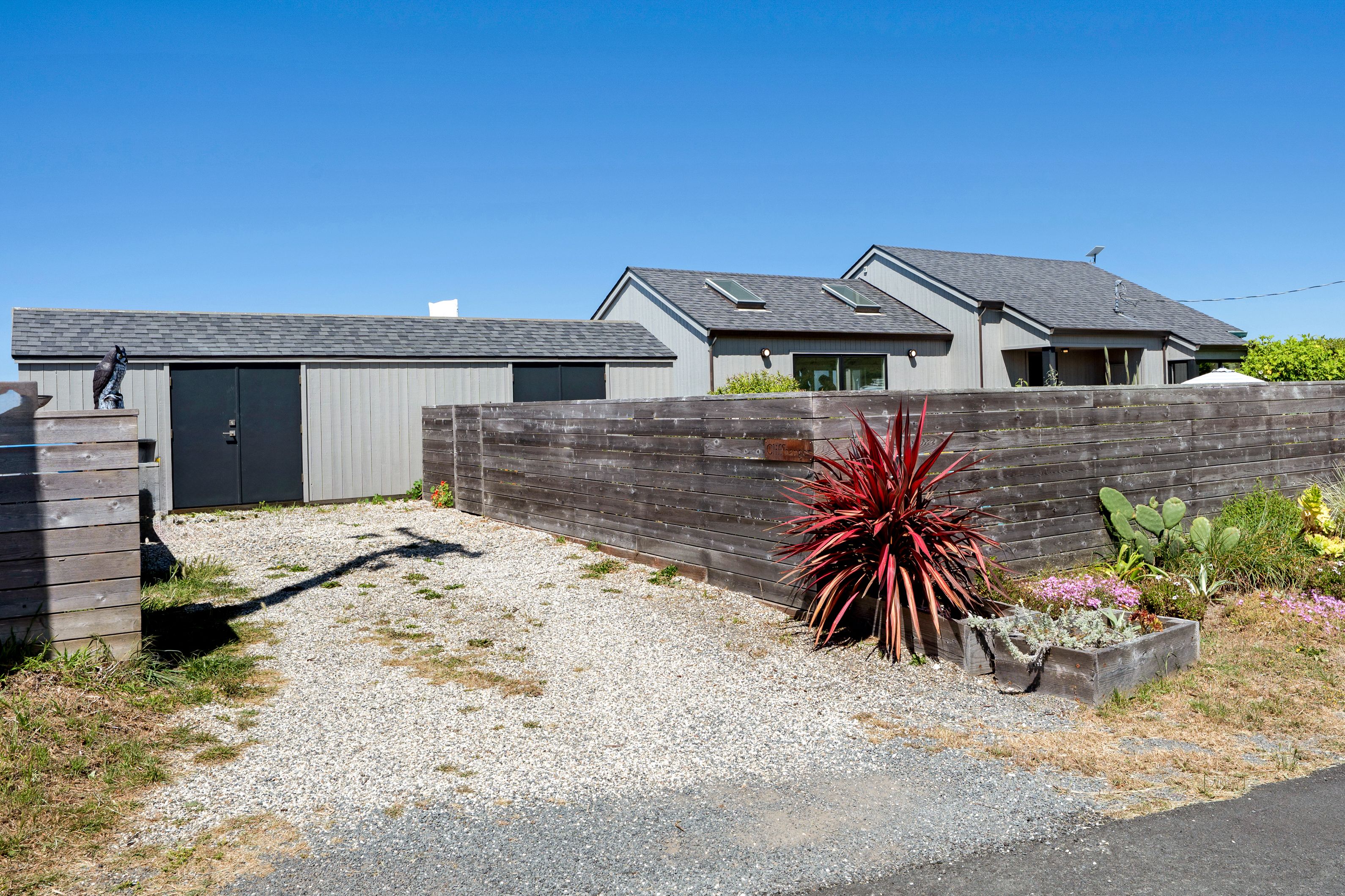  7187 Cliff Avenue, Bodega Bay, CA 94923 - 物件實景