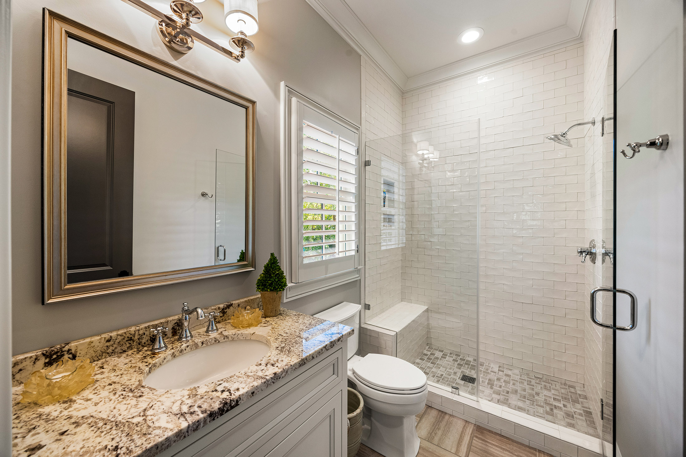  Buckhead Estate Pairs Architectural Presence with Richly Layered Interiors - 物件實景
