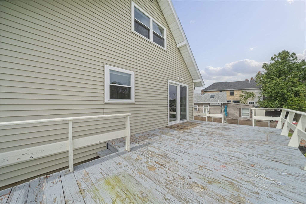 Quincy, Massachusetts, 02169, United States, 3 Bedrooms Bedrooms, ,2 BathroomsBathrooms,Residential,For Sale,1951174