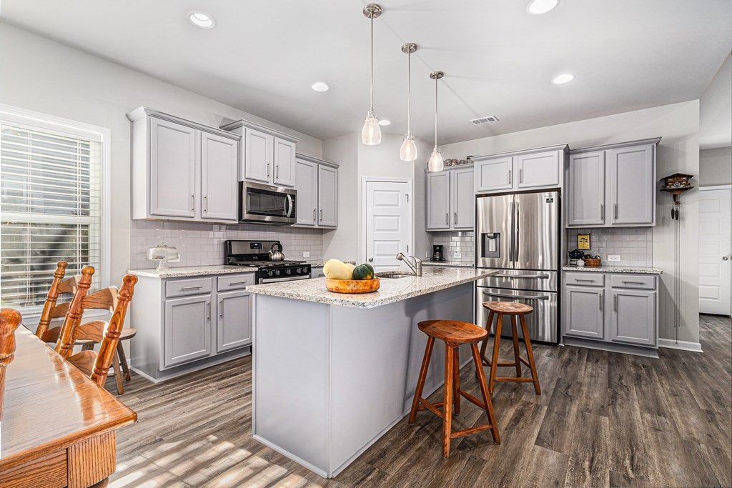 Dawsonville, Georgia, 30534, United States, 3 Bedrooms Bedrooms, ,2 BathroomsBathrooms,Residential,For Sale,1986839