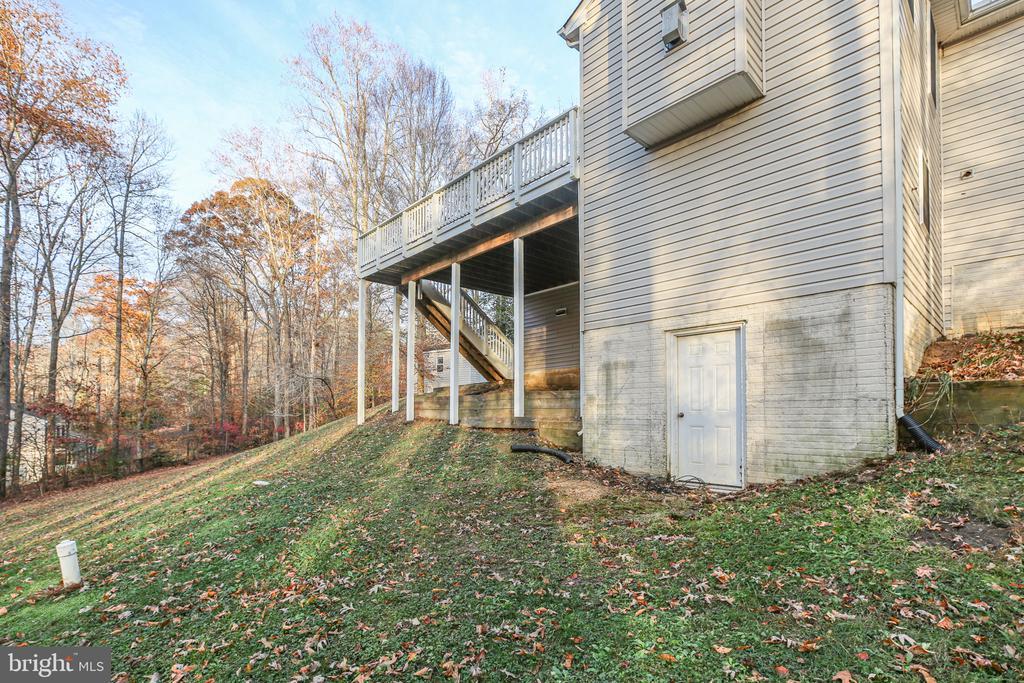 Fredericksburg, Virginia, 22405, United States, 4 Bedrooms Bedrooms, ,4 BathroomsBathrooms,Residential,For Sale,1993121