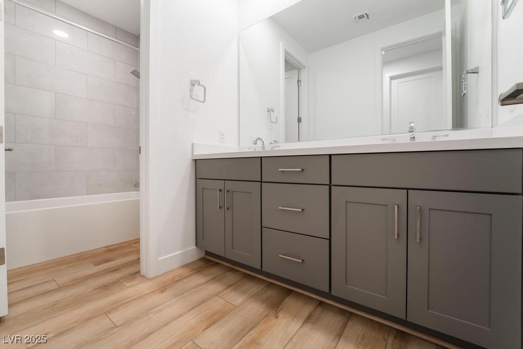 Las Vegas, Nevada, 89138, United States, 4 Bedrooms Bedrooms, ,4 BathroomsBathrooms,Residential,For Sale,1981768