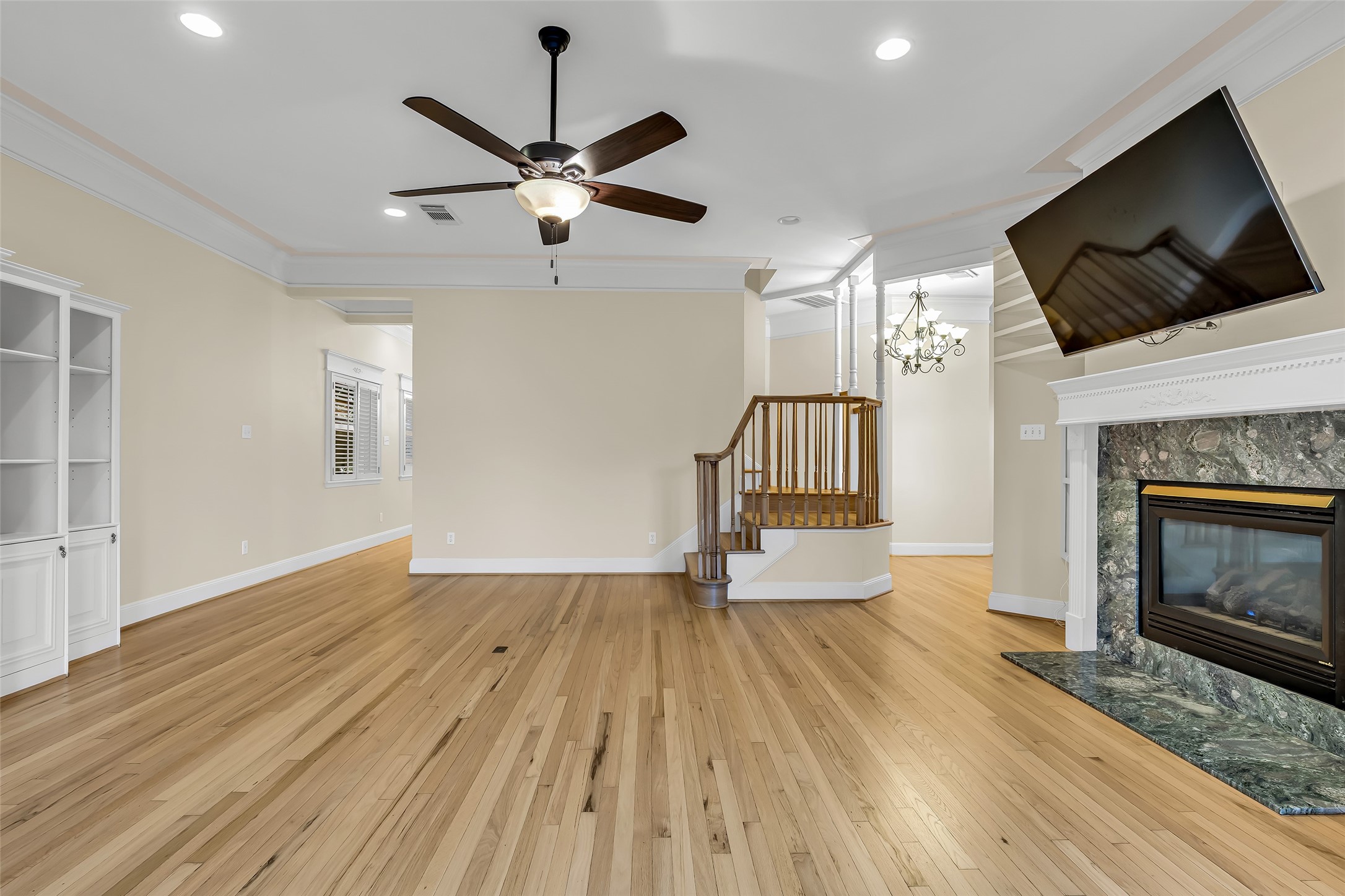  3201 White Oak Drive - 物件實景