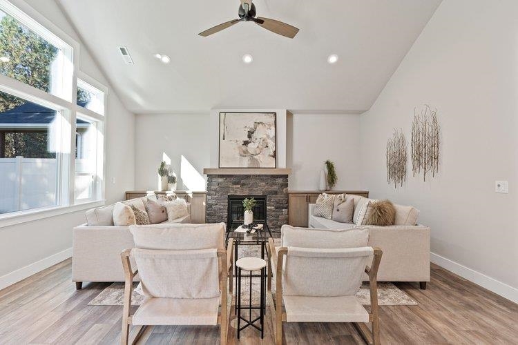 Colbert, Washington, 99005, United States, 4 Bedrooms Bedrooms, ,3 BathroomsBathrooms,Residential,For Sale,1890312