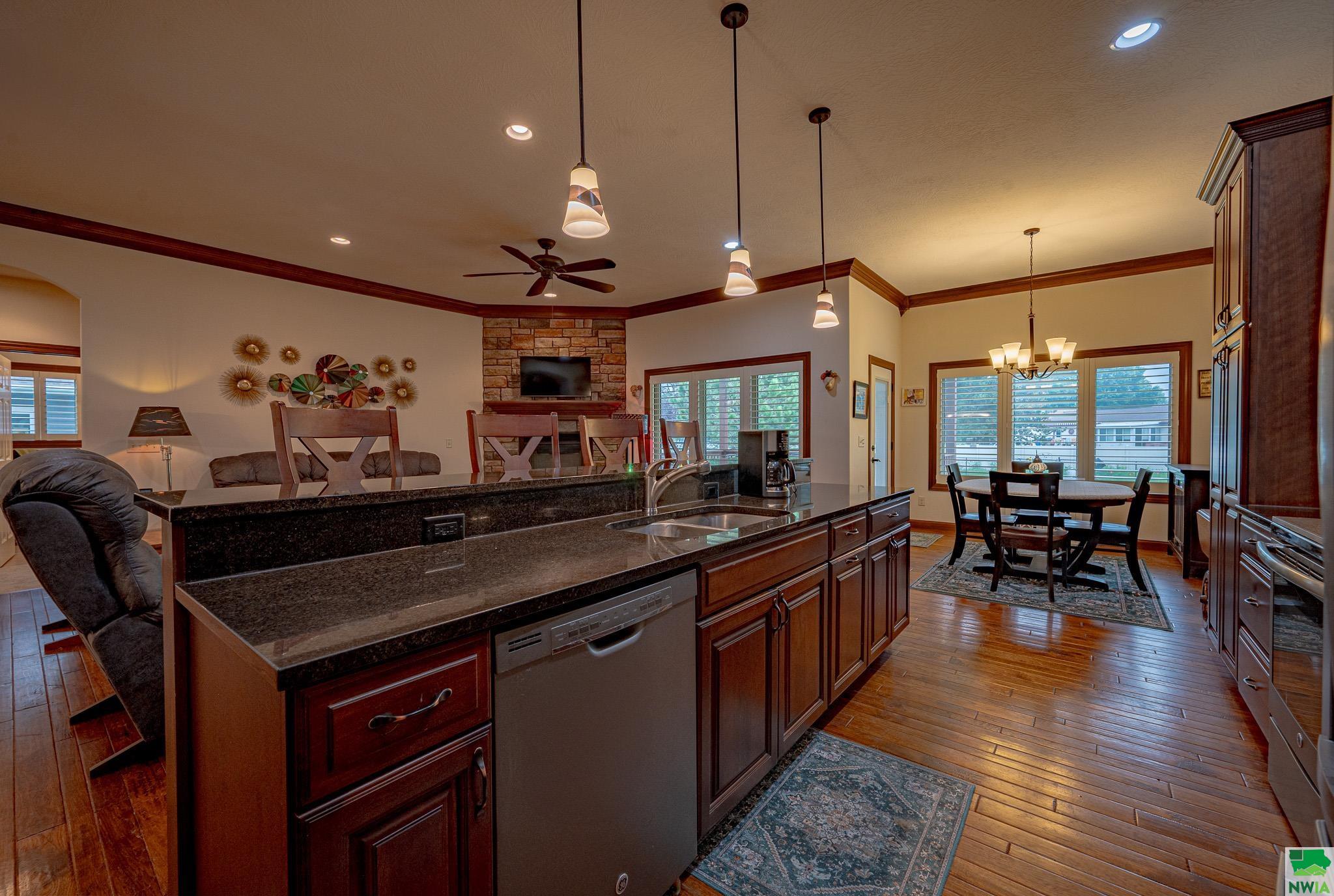 South Sioux City, Nebraska, 68776, United States, 4 Bedrooms Bedrooms, ,3 BathroomsBathrooms,Residential,For Sale,1973748