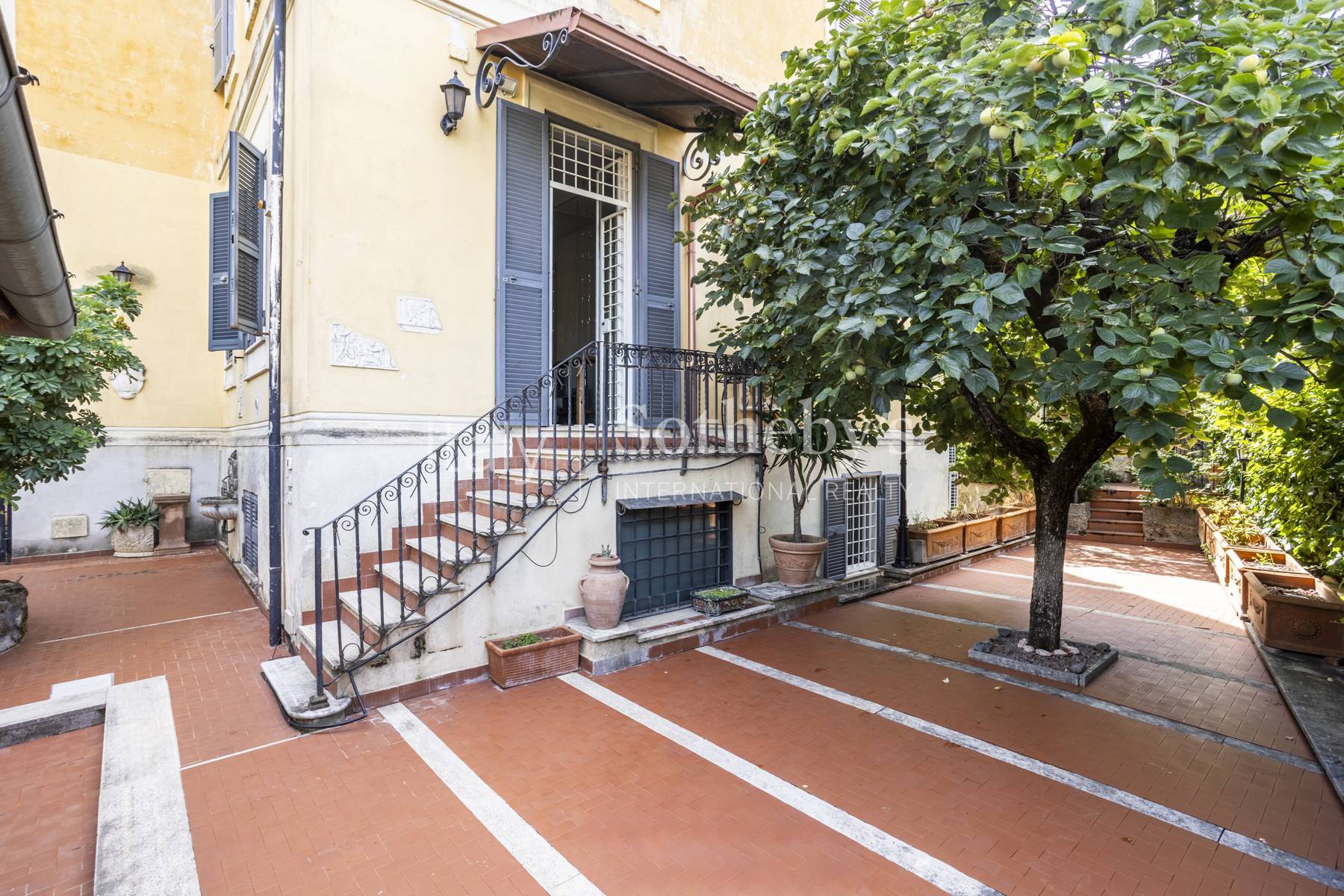  Elegant apartment with private garden - 物件實景