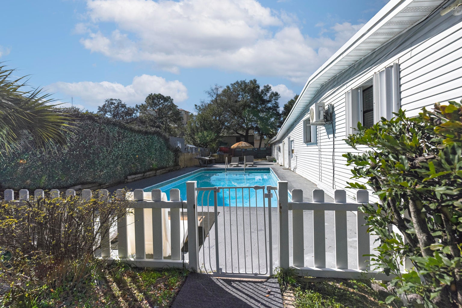 Fort Walton Beach, Florida, 32548, United States, 6 Bedrooms Bedrooms, ,5 BathroomsBathrooms,Residential,For Sale,1942905