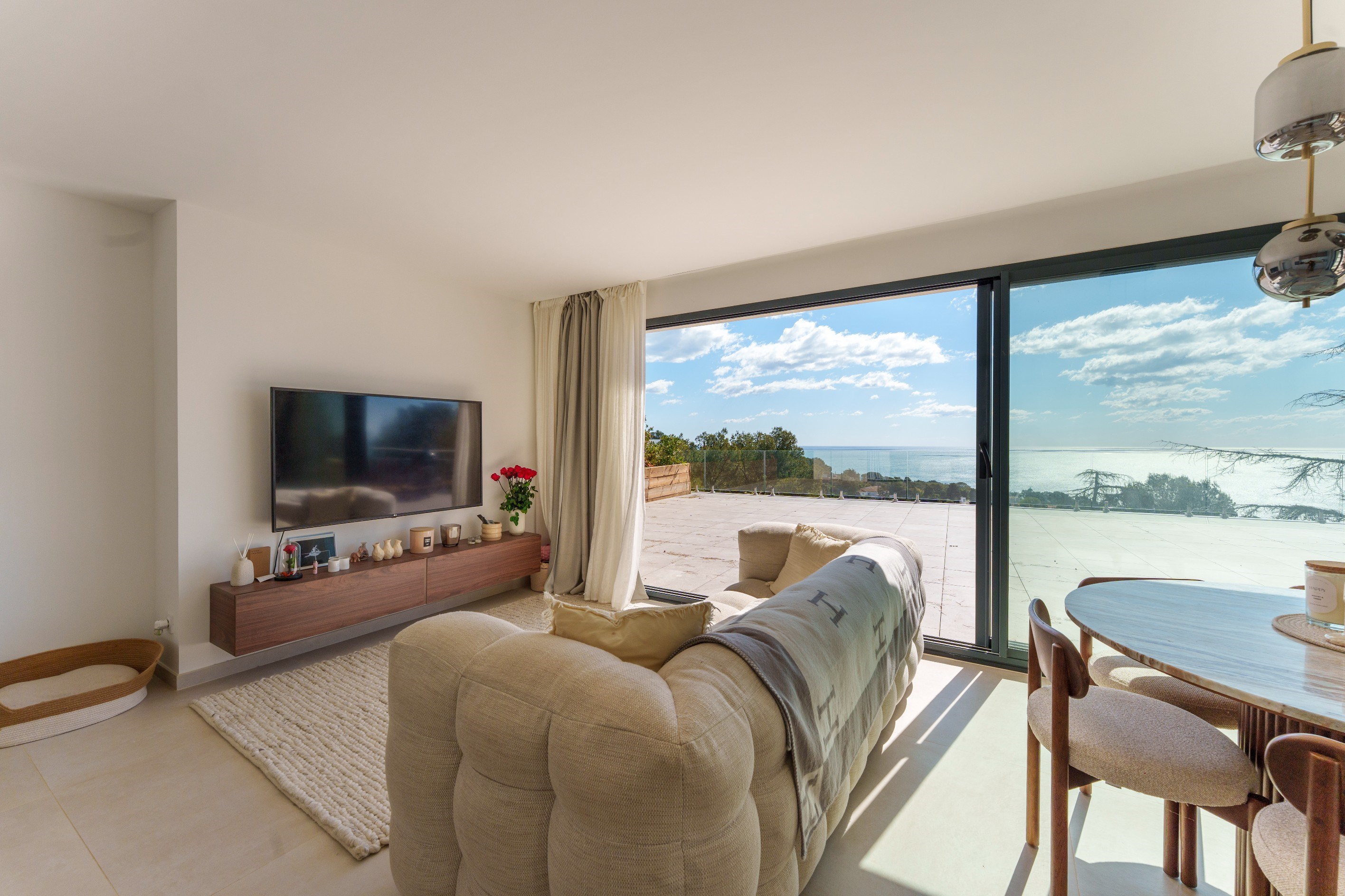  A balcony overlooking the Mediterranean… - 物件實景