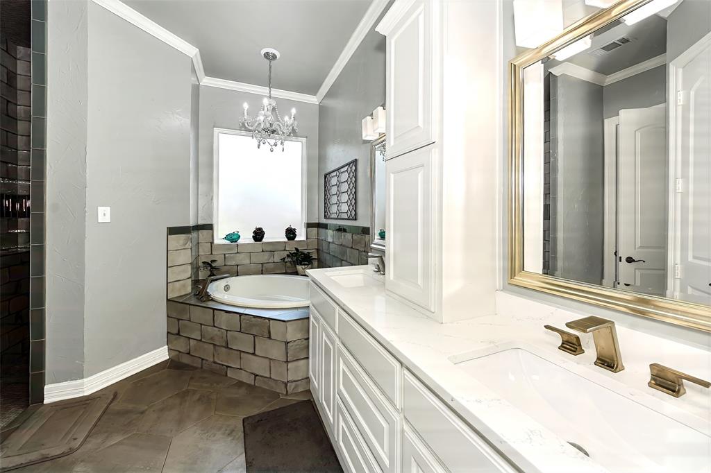 Fort Worth, Texas, 76179, United States, 4 Bedrooms Bedrooms, ,4 BathroomsBathrooms,Residential,For Sale,1915510