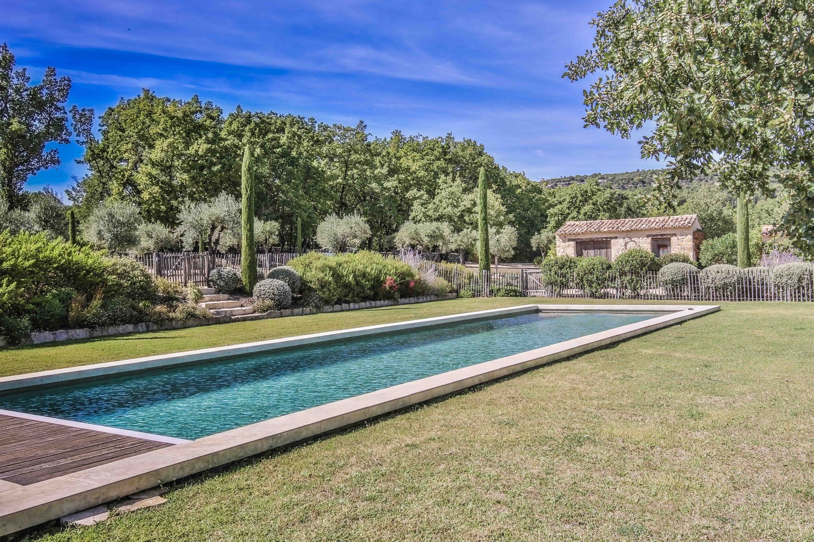  a home immersed in nature, where  provence becomes a way of life - 物件實景