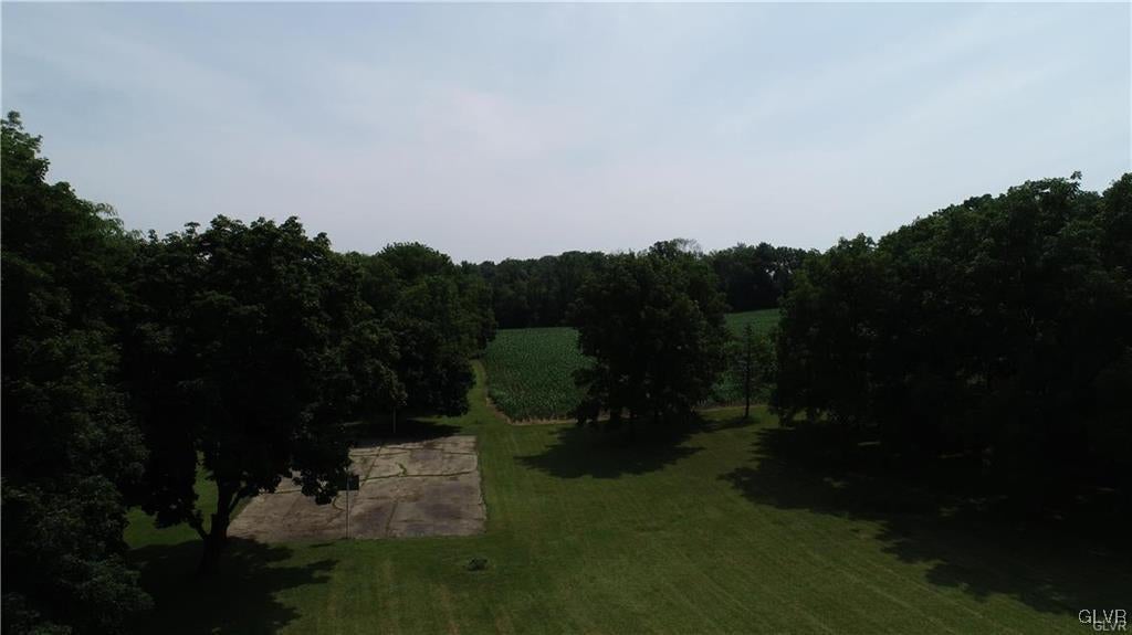 Whitehall Twp, Pennsylvania, 18052, United States, 6 Bedrooms Bedrooms, ,4 BathroomsBathrooms,Residential,For Sale,1931733