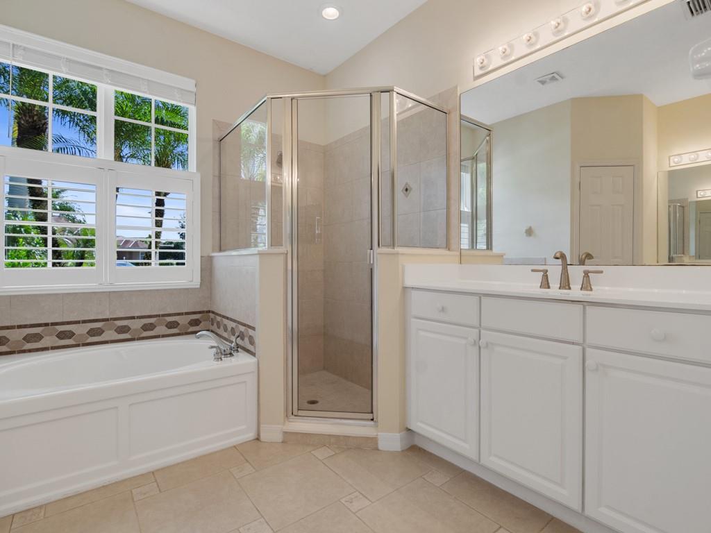 Vero Beach, Florida, 32968, United States, 3 Bedrooms Bedrooms, ,2 BathroomsBathrooms,Residential,For Sale,1957277