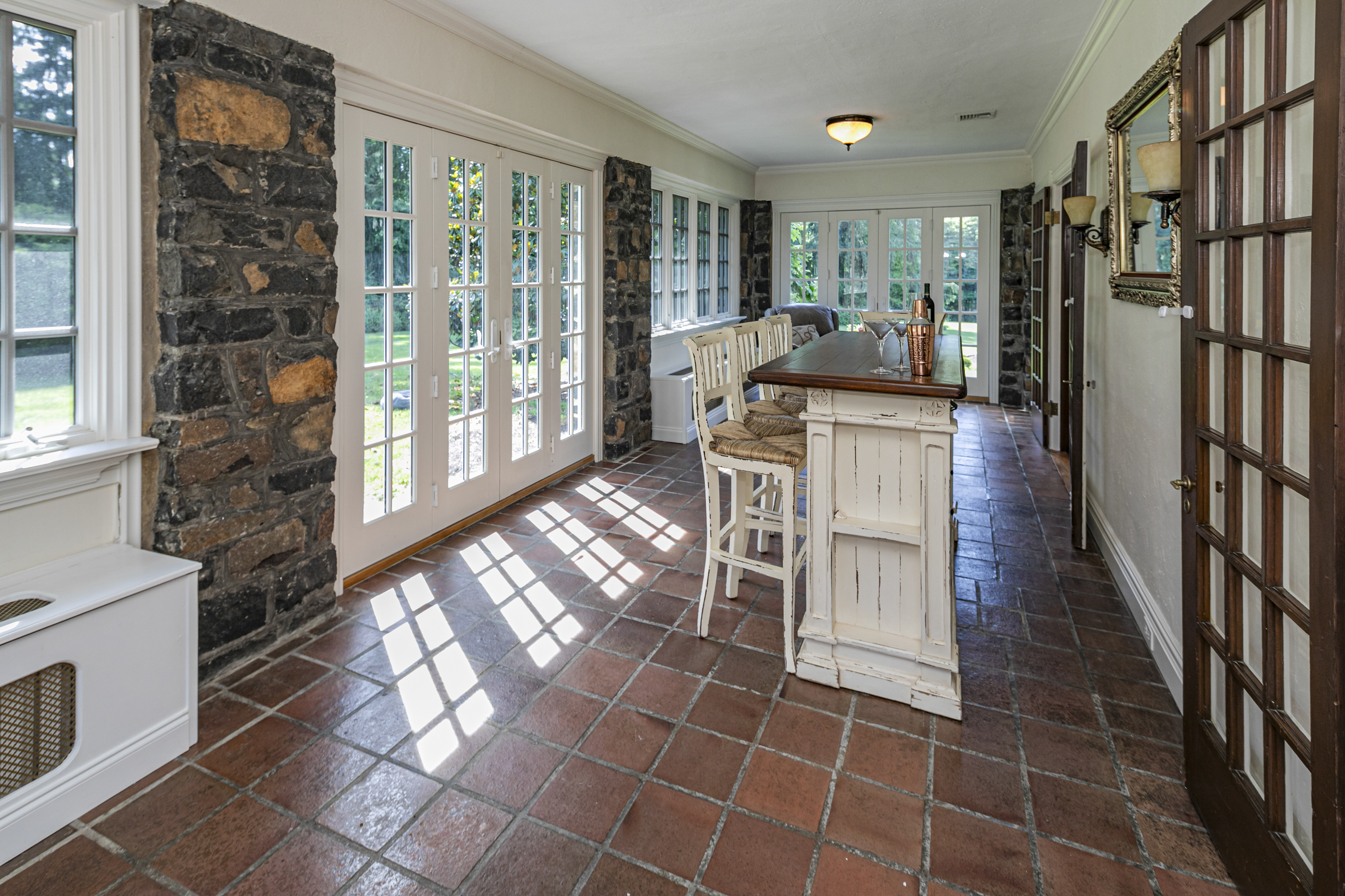  Sprawling Estate with a Rich History and Gorgeous Grounds - 物件實景