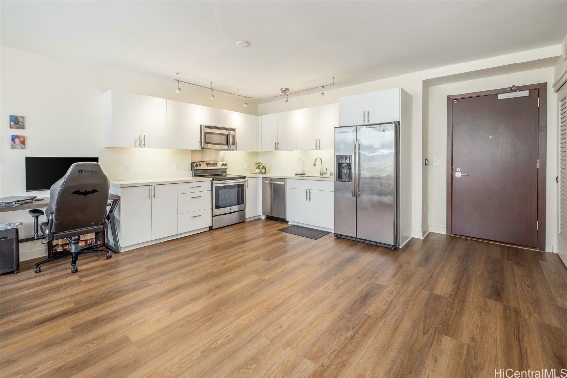 Honolulu, Hawaii, 96813, United States, 1 Bedroom Bedrooms, ,1 BathroomBathrooms,Residential,For Sale,1705133