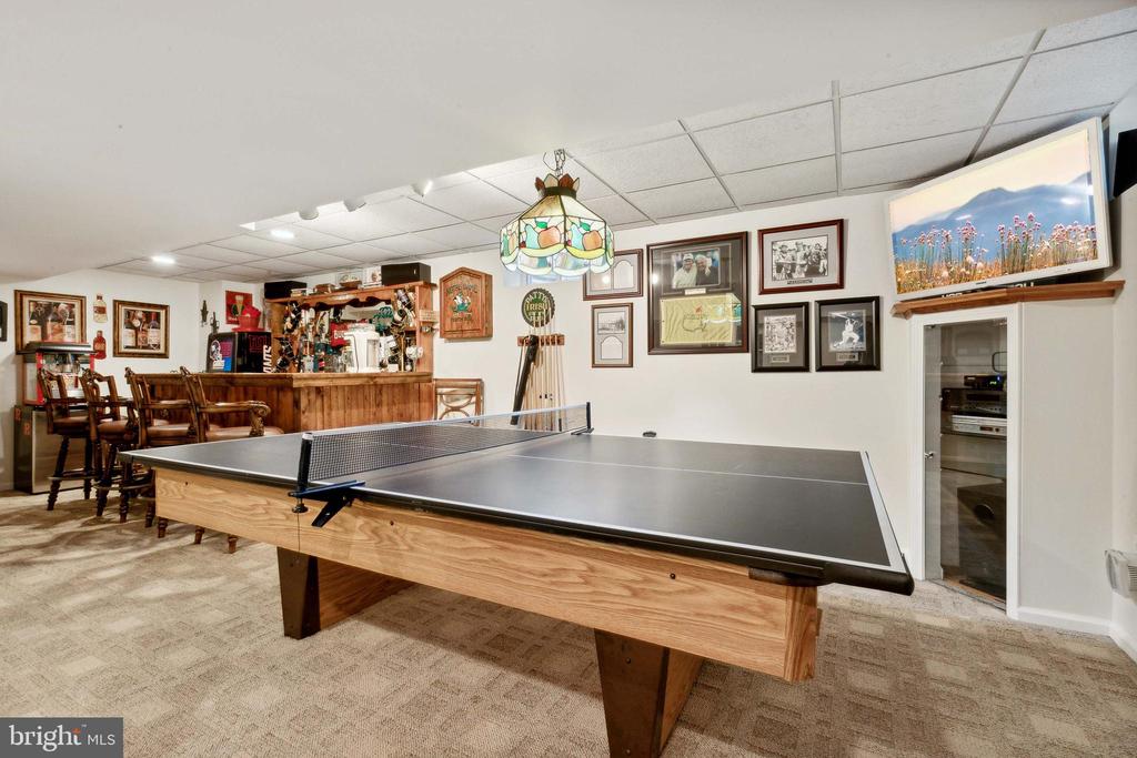 Colts Neck, New Jersey, 07722, United States, 4 Bedrooms Bedrooms, ,4 BathroomsBathrooms,Residential,For Sale,1792181