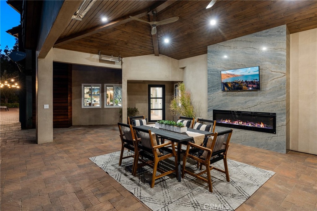 Yorba Linda, California, 92886, United States, 5 Bedrooms Bedrooms, ,6 BathroomsBathrooms,Residential,For Sale,1891782