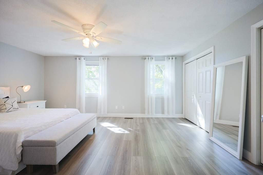 Stoneham, Massachusetts, 02180, United States, 4 Bedrooms Bedrooms, ,2 BathroomsBathrooms,Residential,For Sale,1940945