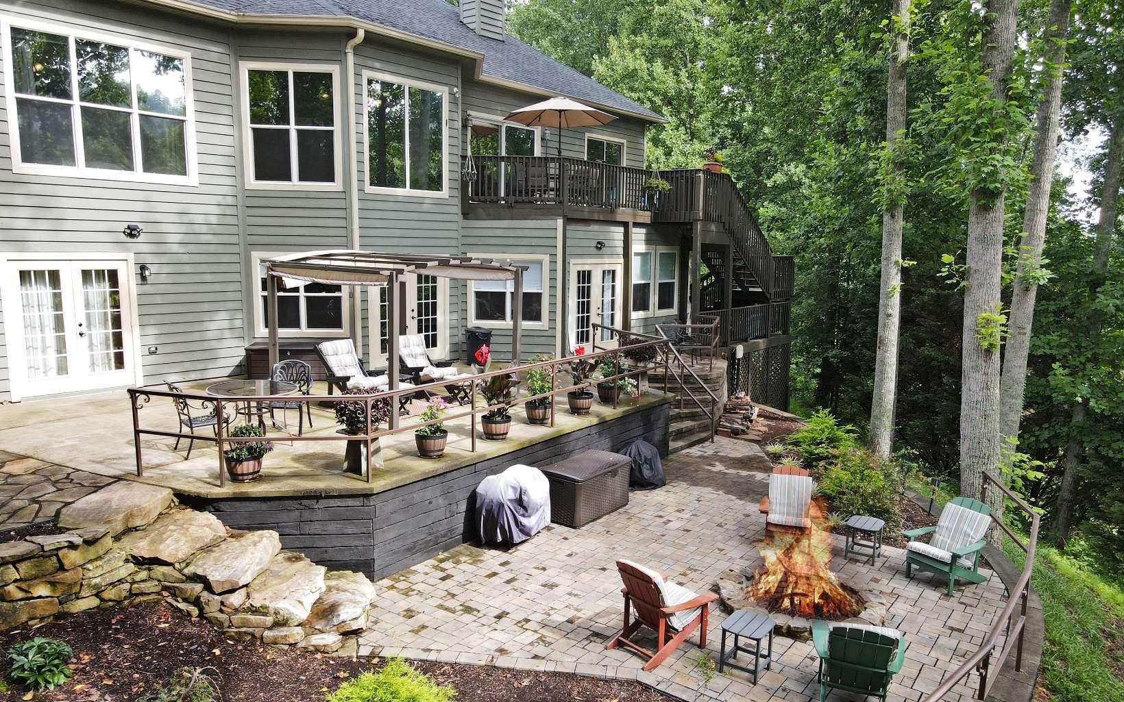 Hiawassee, Georgia, 30546, United States, 4 Bedrooms Bedrooms, ,4 BathroomsBathrooms,Residential,For Sale,1746240