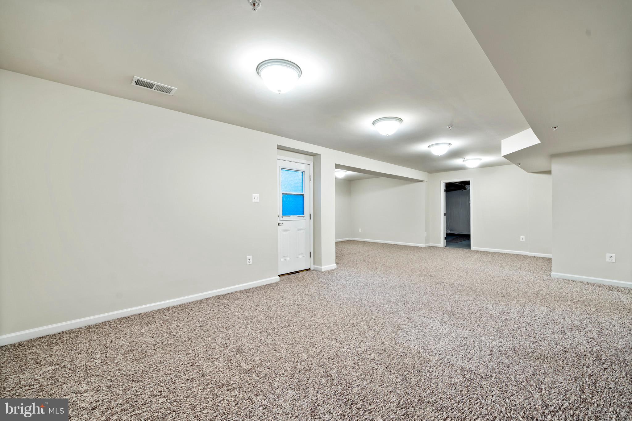 Waldorf, Maryland, 20603, United States, 5 Bedrooms Bedrooms, ,4 BathroomsBathrooms,Residential,For Sale,1914129
