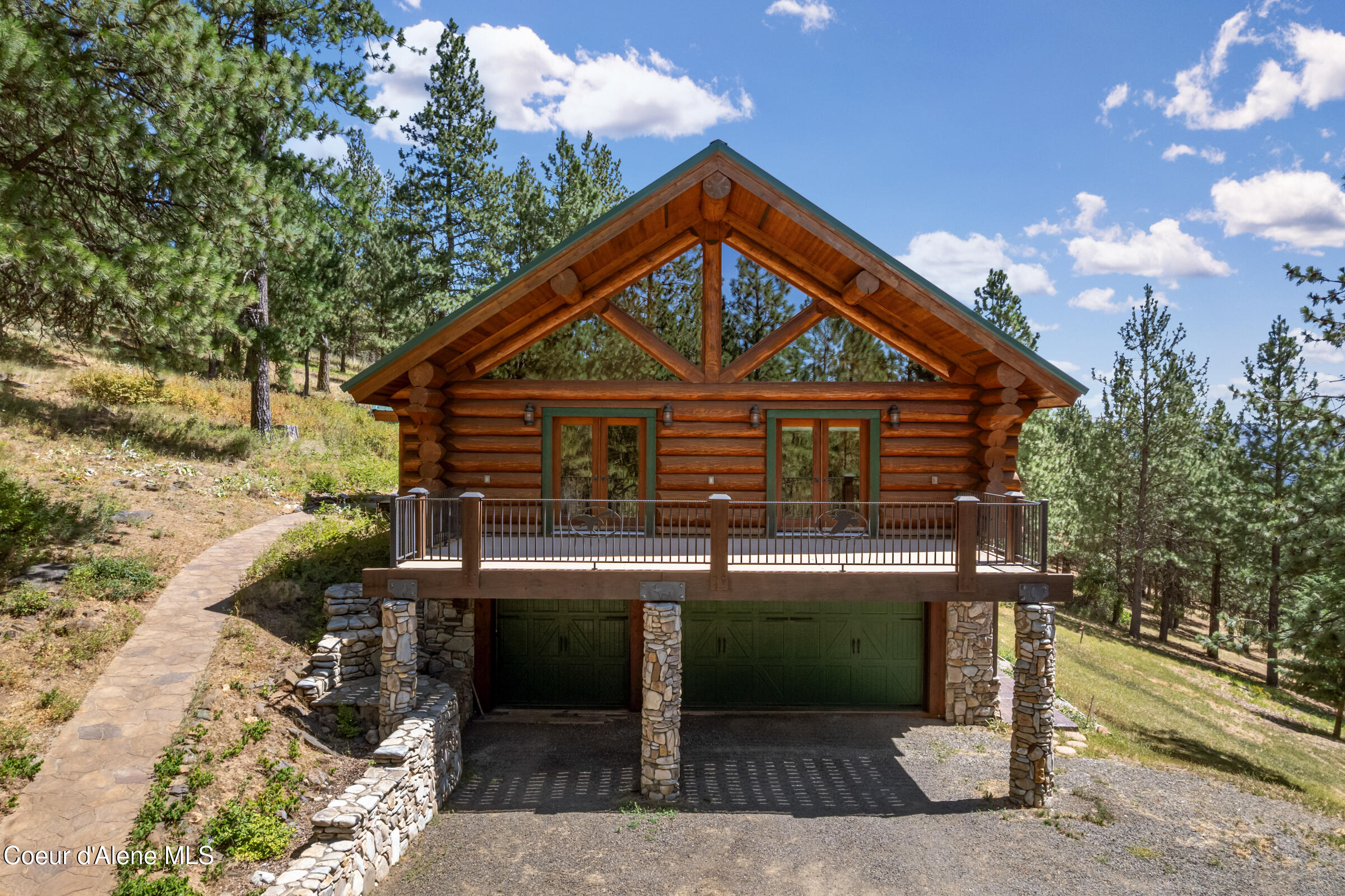 Coeur d'Alene, Idaho, 83814, United States, 4 Bedrooms Bedrooms, ,3 BathroomsBathrooms,Residential,For Sale,1981796