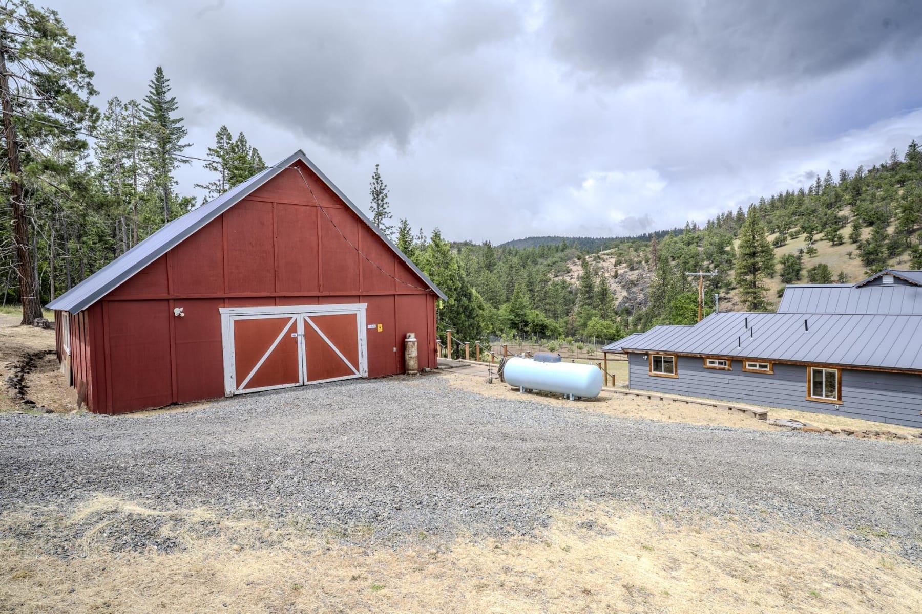  1969 Colestin Road Ashland, OR 97520 - 物件實景
