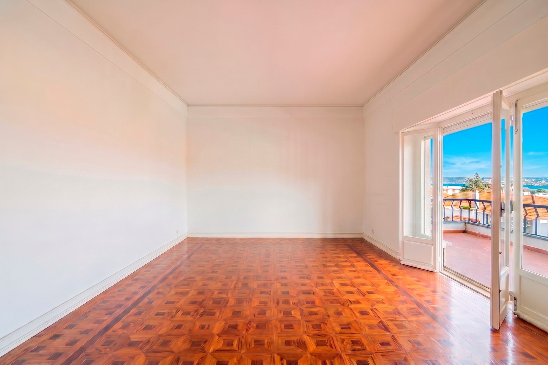  Detached house, 6 bedrooms, for Sale - 物件實景