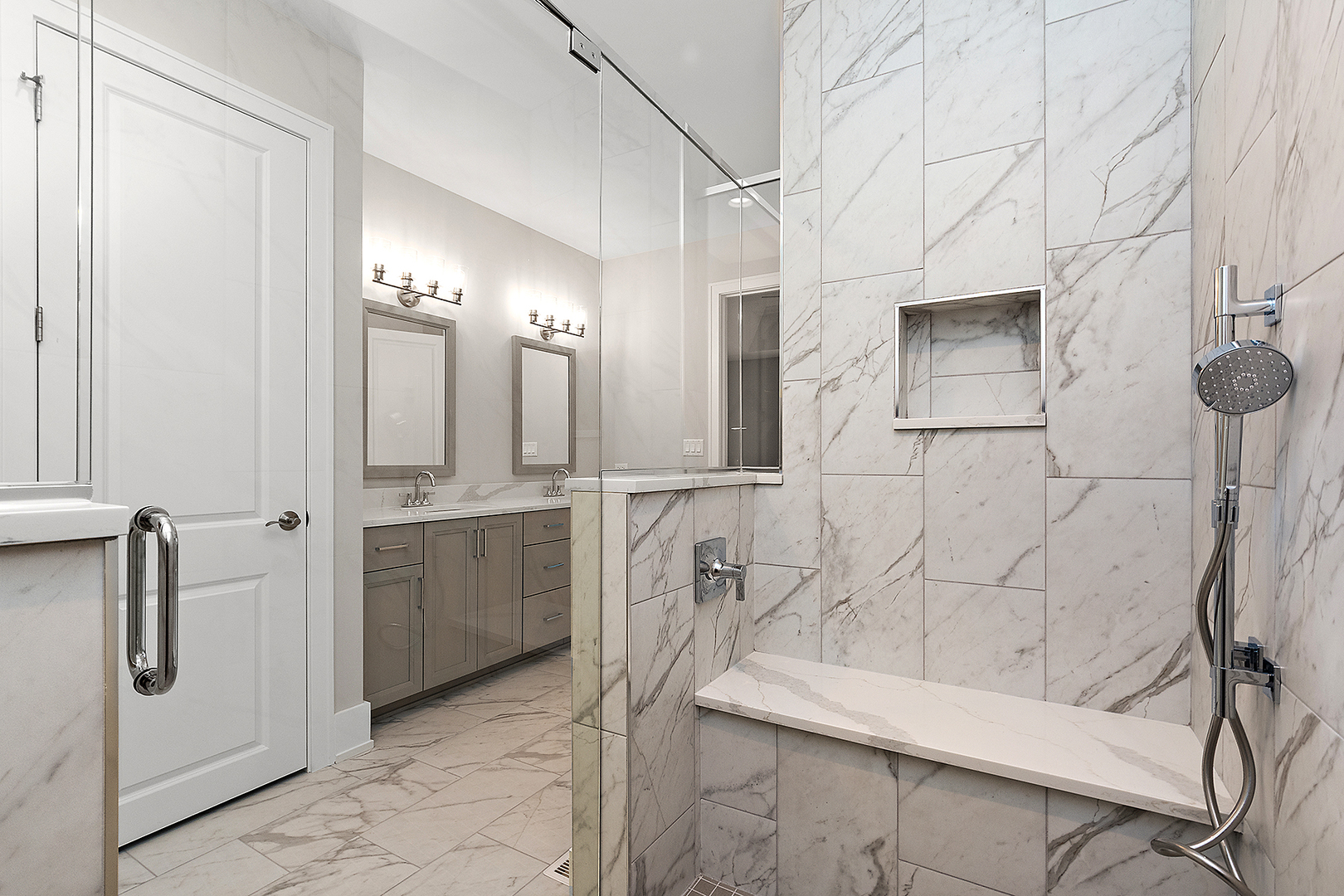 Orland Park, Illinois, 60467, United States, 4 Bedrooms Bedrooms, ,3 BathroomsBathrooms,Residential,For Sale,1976249