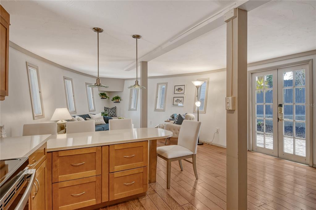 Sarasota, Florida, 34236, United States, 3 Bedrooms Bedrooms, ,3 BathroomsBathrooms,Residential,For Sale,1743279