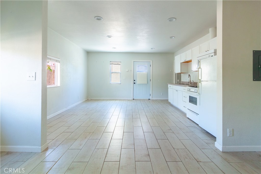Lancaster, California, 93534, United States, ,Residential,For Sale,1904351