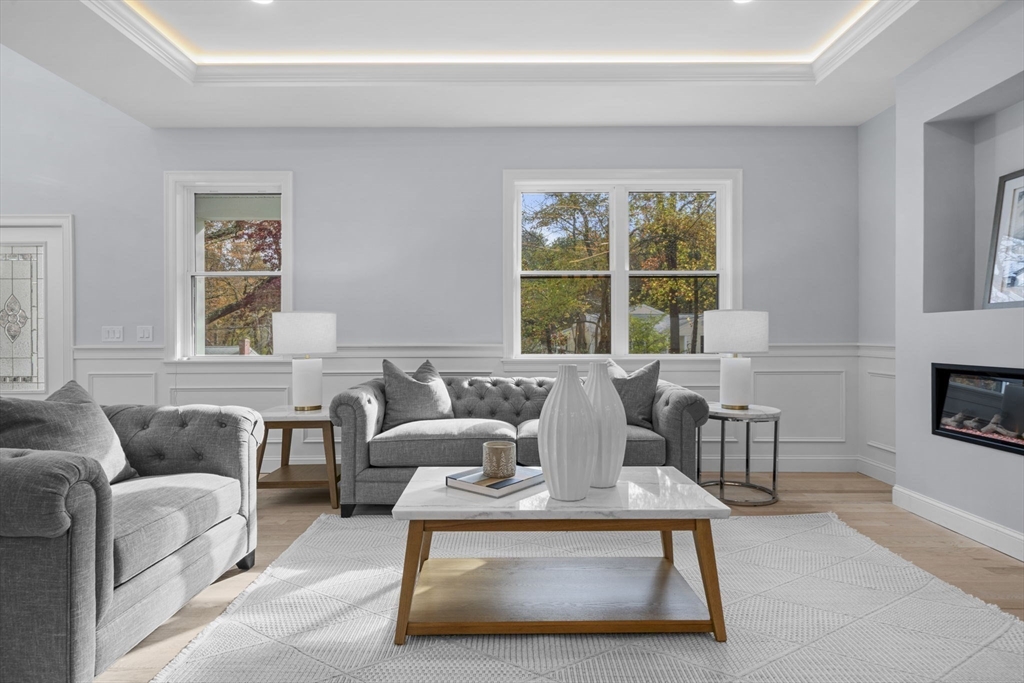 Bedford, Massachusetts, 01730, United States, 4 Bedrooms Bedrooms, ,5 BathroomsBathrooms,Residential,For Sale,1984160