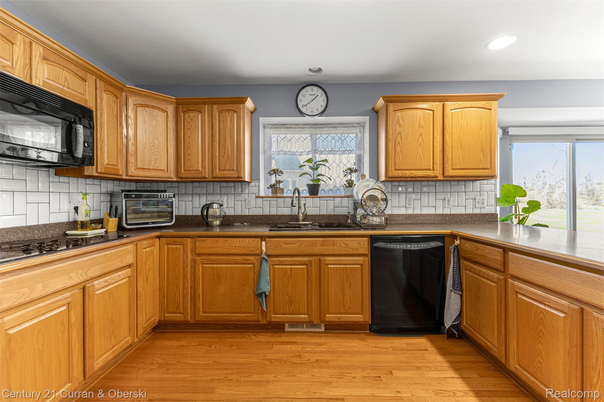 Taylor, Michigan, 48180, United States, 4 Bedrooms Bedrooms, ,4 BathroomsBathrooms,Residential,For Sale,2035843