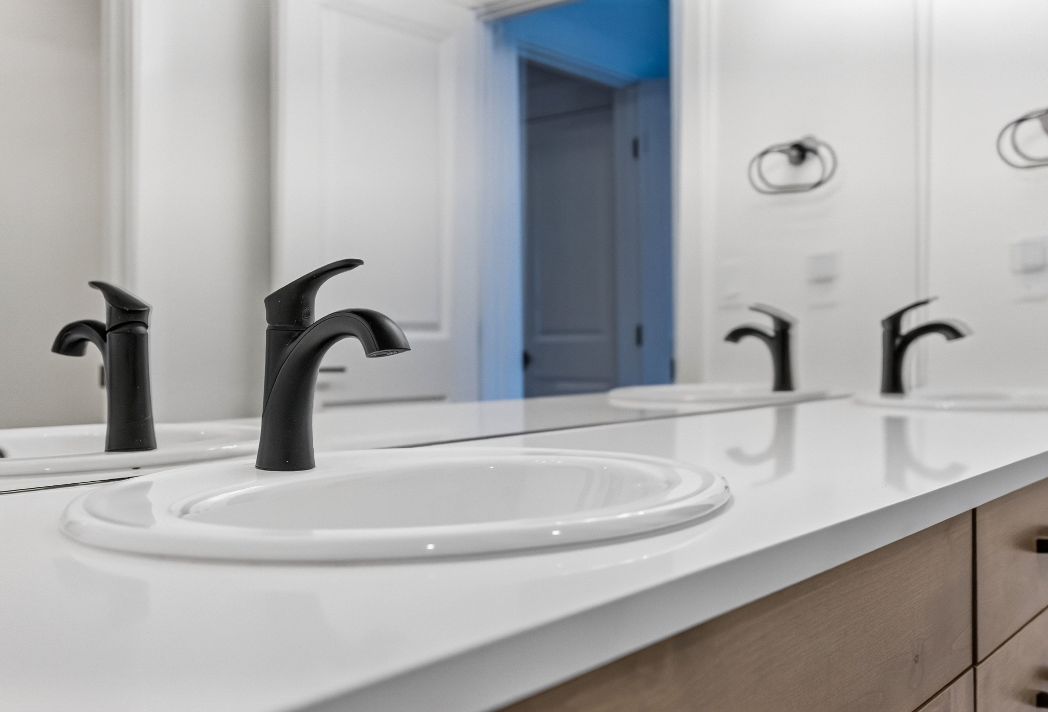  Stylish, Low-Maintenance Living with Resort-Style Amenities - 物件實景